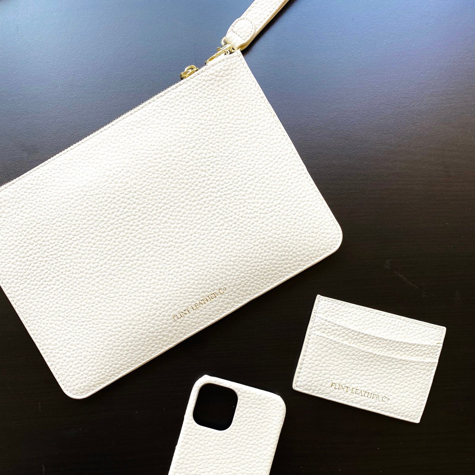 Pebble Clutch