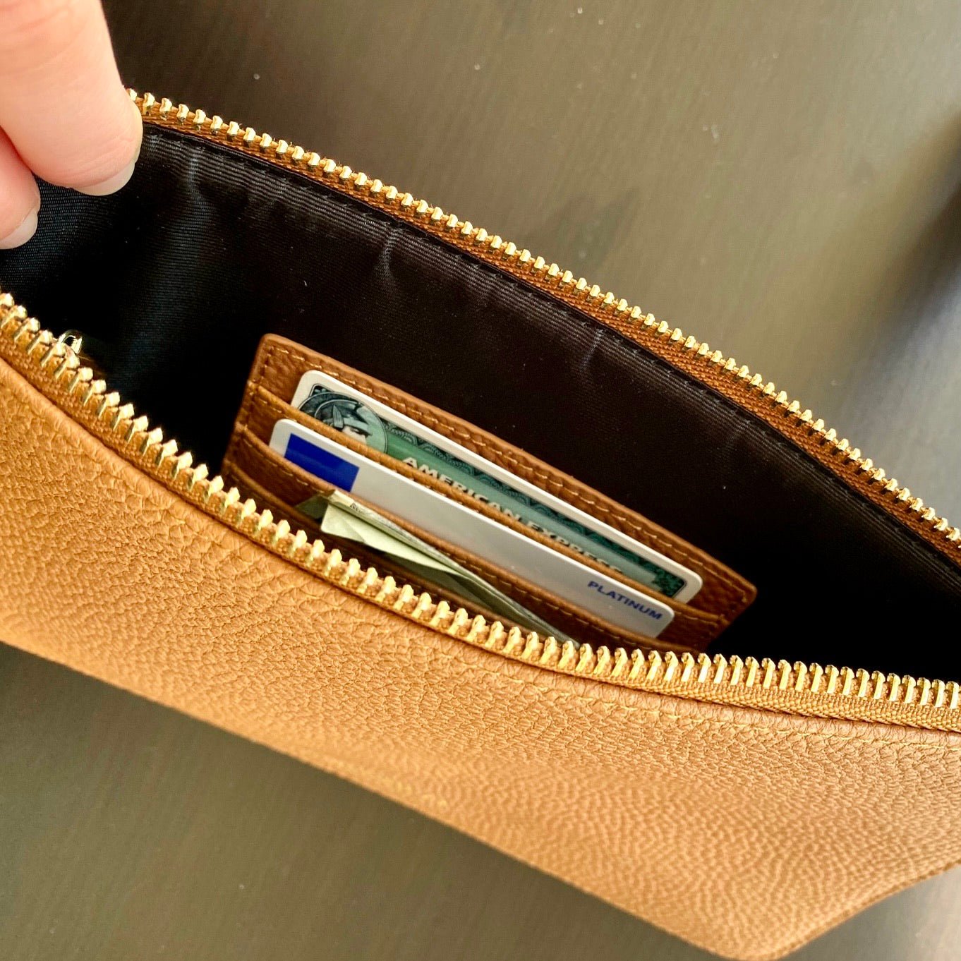 Pebble Clutch
